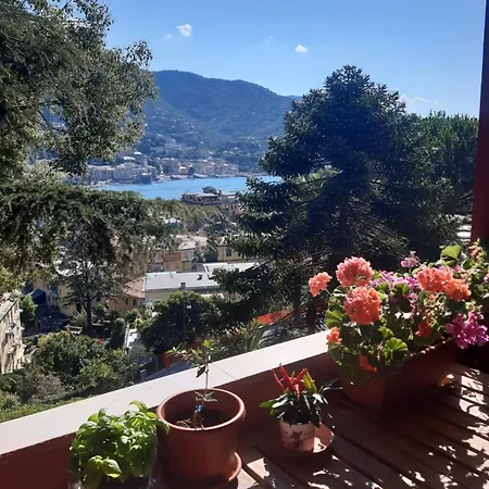 Apartment Il Mare Tra Gli Alberi By Portofinovacanze